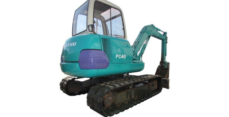 PC40-7 (SN from 24995) Crawler Excavators (Japan) Operate and Maintenance manual (SEAM009502T)