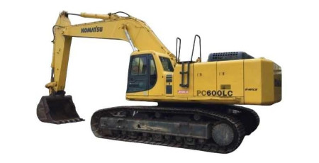 PC600-6 and PC600LC-6 (SN: 10001-11000) Crawler Excavators (Japan) Operate and Maintenance manual (SEAD022100)