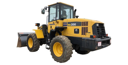 WA200-5-L (SN from A82001) 4WD Wheeled Loaders (Japan) Operate and Maintenance manual (CEAM013101)